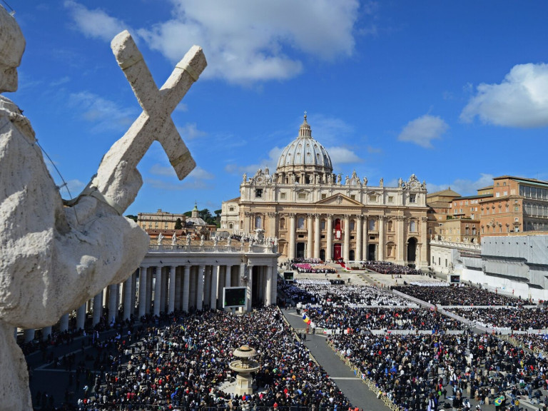 pope-francis-conducts-mass-on-march-19-2013-in-vatican-city-news-photo-1697121895